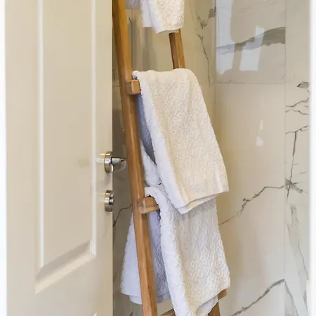 La Casa de hóspedes 4*